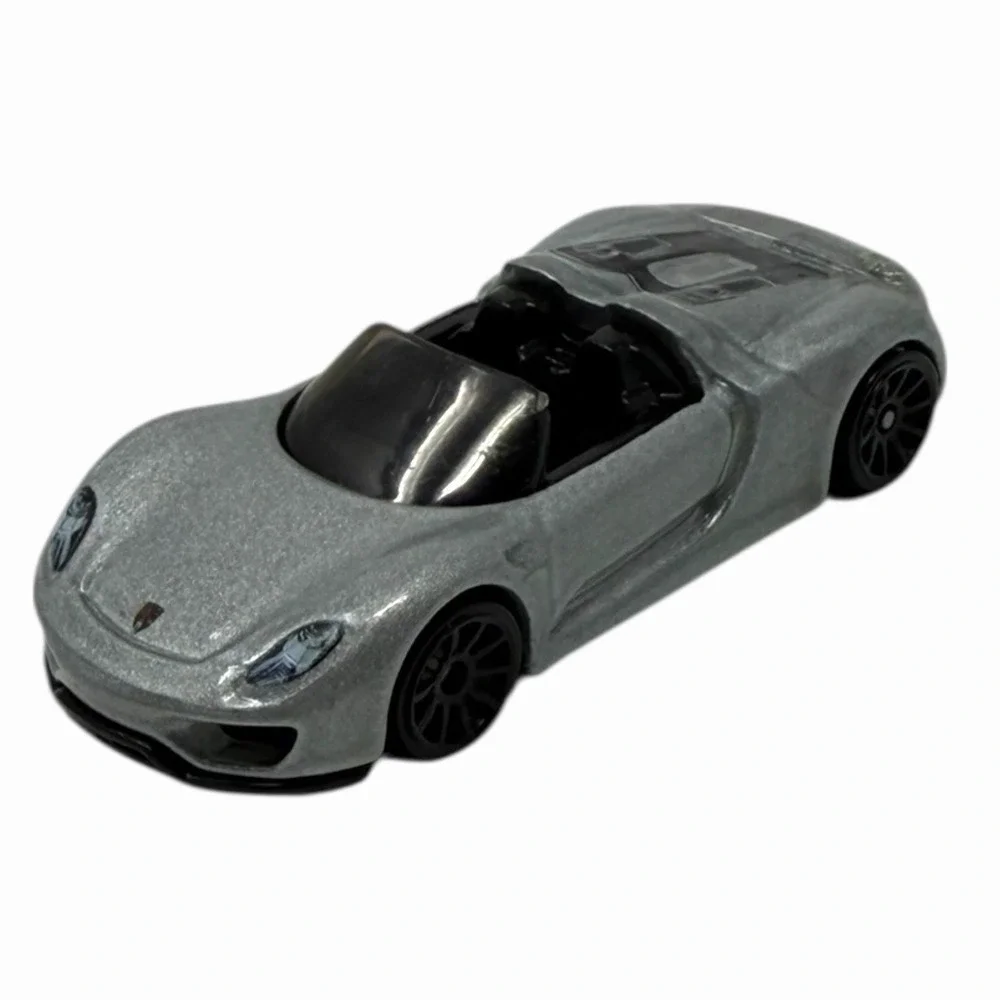 2017 HOT WHEELS PORSCHE 918 SPYDER CONVERTIBLE SILVER 1:64 DIECAST 2 3/4